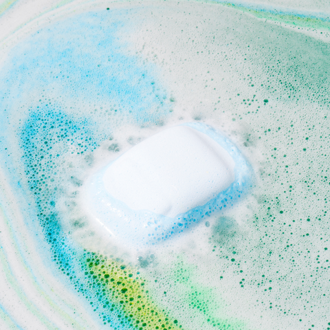 REVER SPA Vehicle Shaped Rainbow Bath Bombs Box