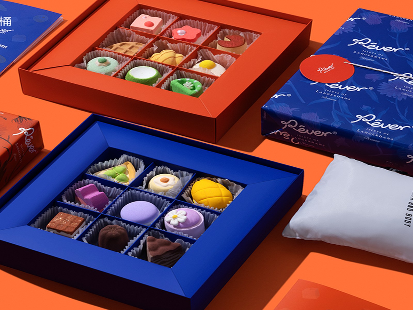 REVER bath gift box with colorful bath bombs